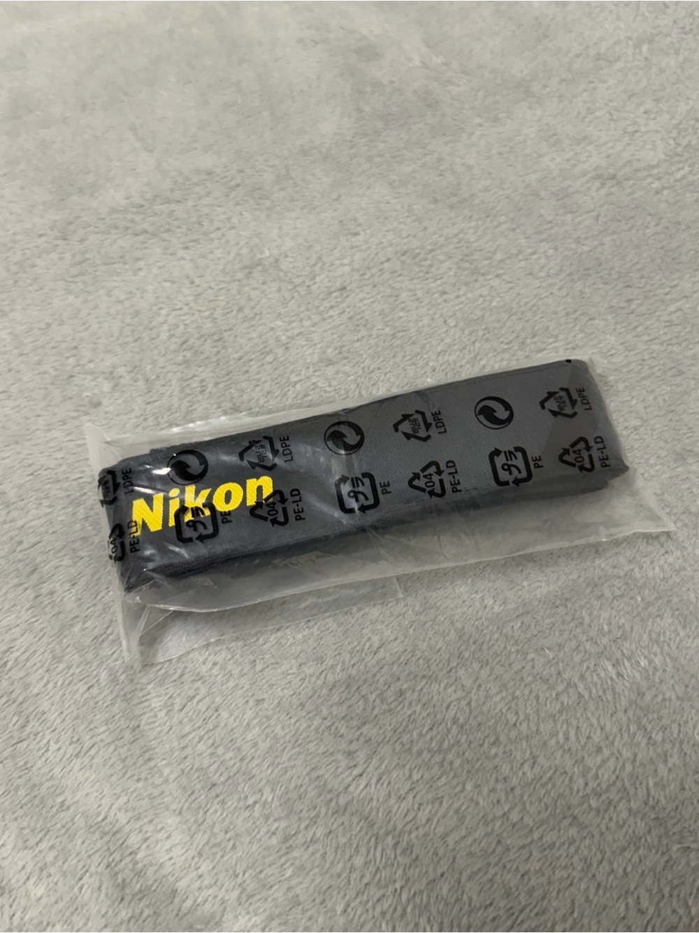 Nikon Genuine Camera Neck Shoulder Strap Black Yellow OEM New Sealed